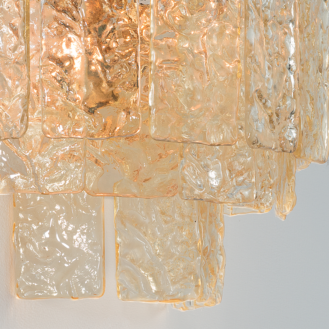 APPLIQUE con piastre martellate in vetro di Murano disponbili in tre colori, montatura in cromo lucido o oro 24 carati: Glace 4117/APP  