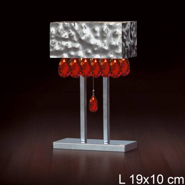 Lampada da tavolo design 450/L Patrizia Volpato gocce di vetro di Murano rosso e struttura in metallo martellato collezione Magma