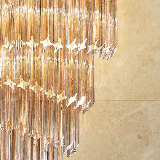 APPLIQUE con triedri in cristallo o triedri e quadriedri in vetro di Murano, disponbili in molti colori, montatura in cromo lucido o oro 24 carati: Cristalli 5051/APP