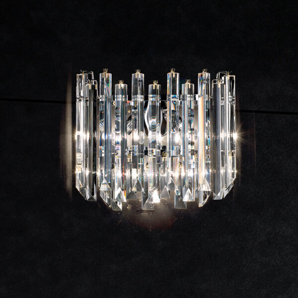 Applique da parete 5082/APP Patrizia Volpato triedri in cristallo trasparente, montatura in cromo lucido collezione Cristalli