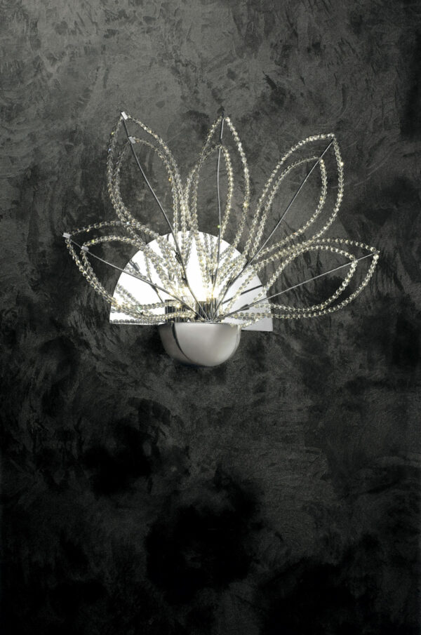 Applique da interno 840/APP Patrizia Volpato con montature in cromo lucido e petali in cristallo collezione Girasole
