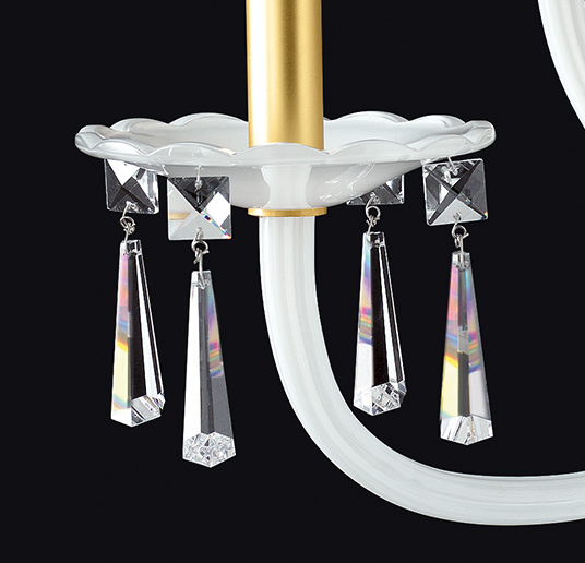 Applique dalle ampie braccia in vetro di Murano disponibili in due colori, con tazzine in cristallo: Intrecci 1235-APP2