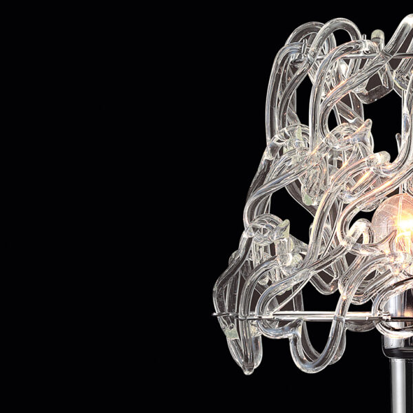 Dettaglio Lampada da tavolo Legami 500 con lavorazione in metallo e vetro - Patrizia Volpato