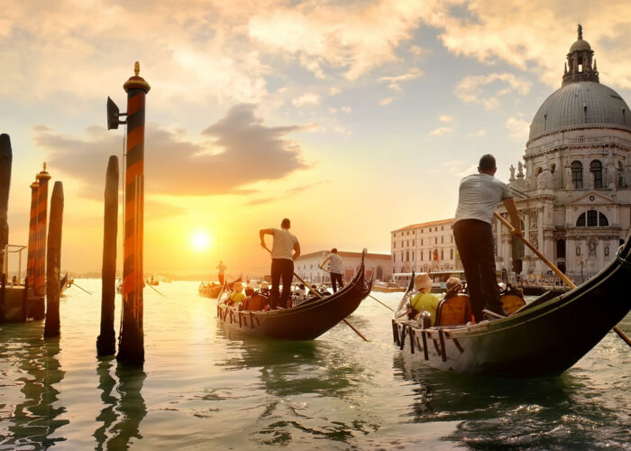 Gondole nel Canal Grande a Venezia