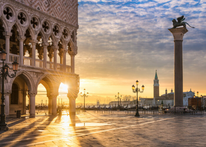 Sole che splende su piazza San Marco